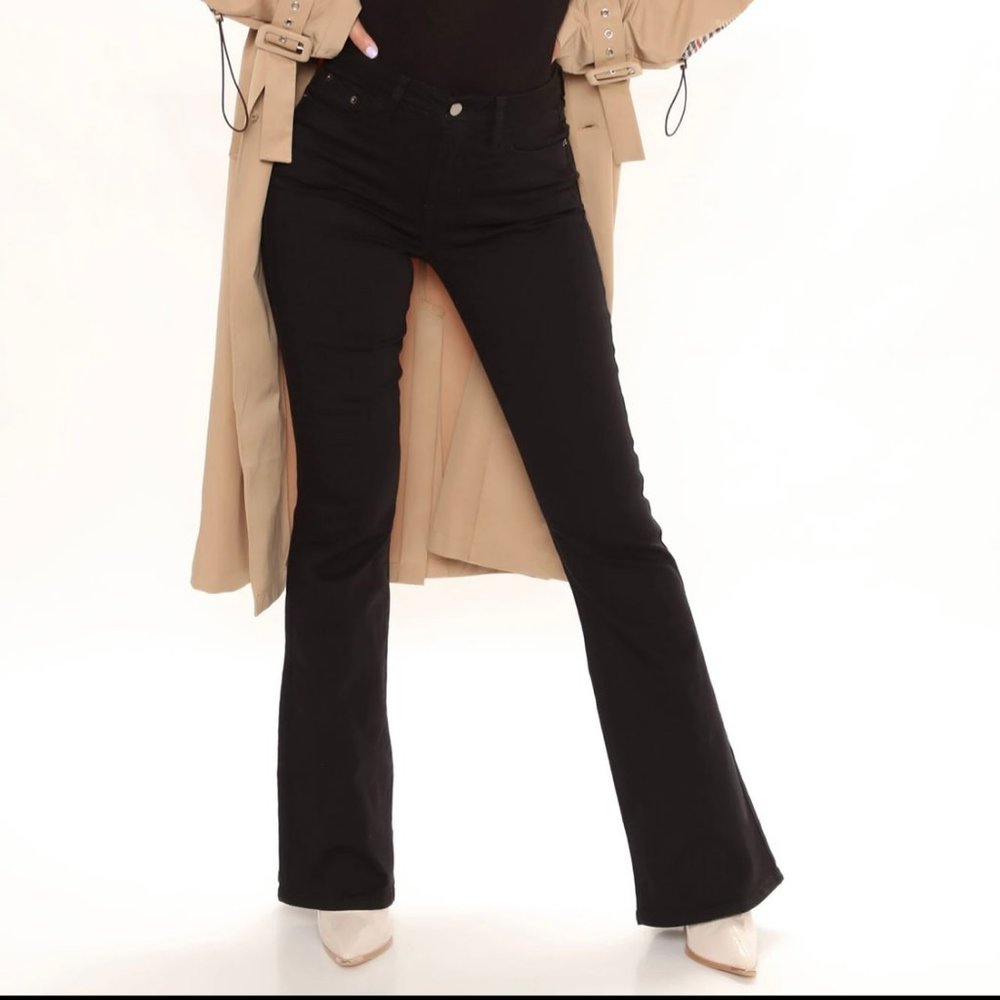 Fashion NOVA Breaking The Ice High Rise Flare Jeans - Black
